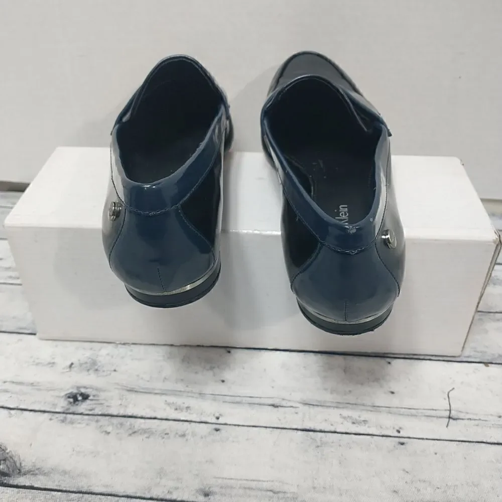 CALVIN KLEIN CELIA Woman's SZ 5  BLACK / BLUE FLAT LOAFER SHOE